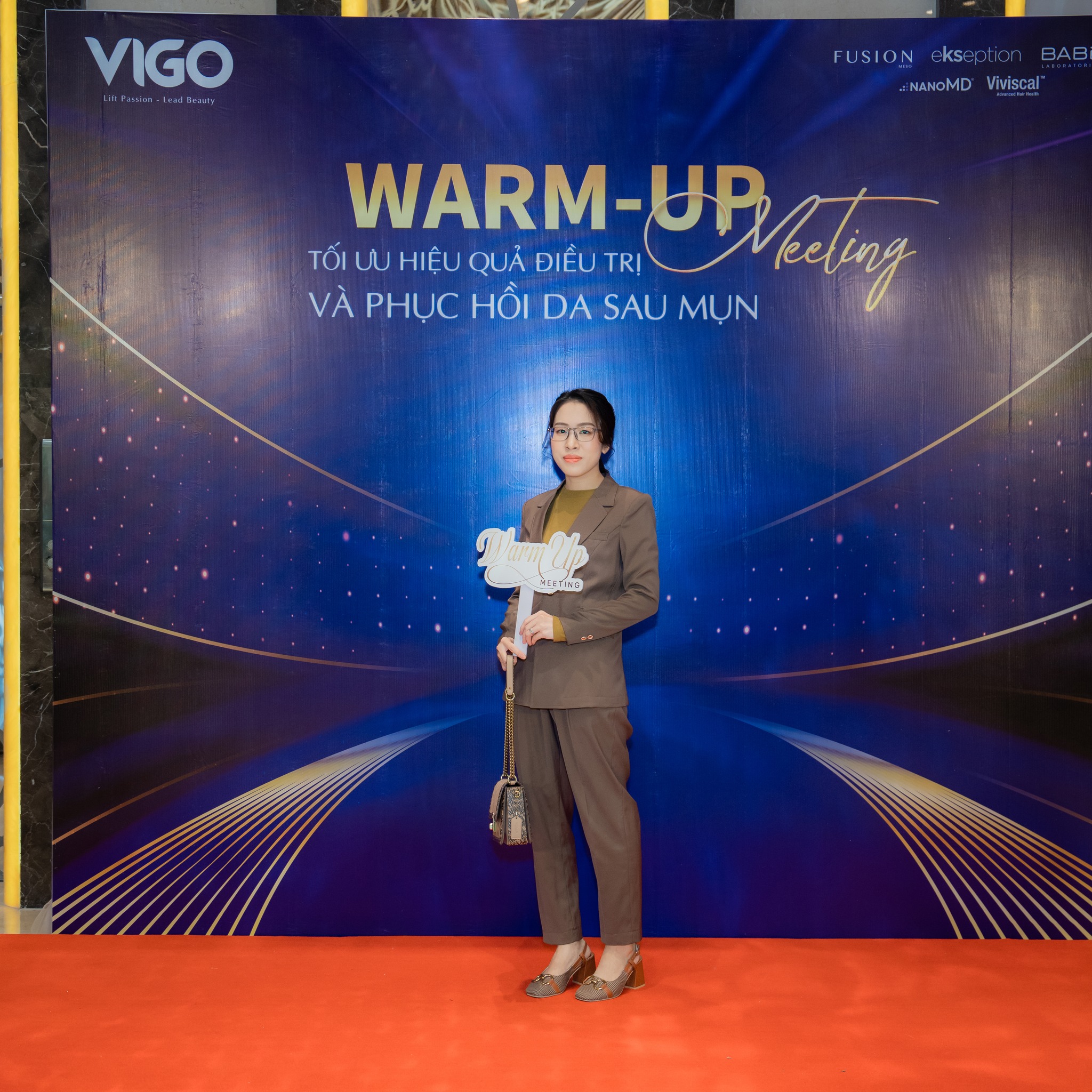 vigo và pretty4u tại warm up meeting 2023